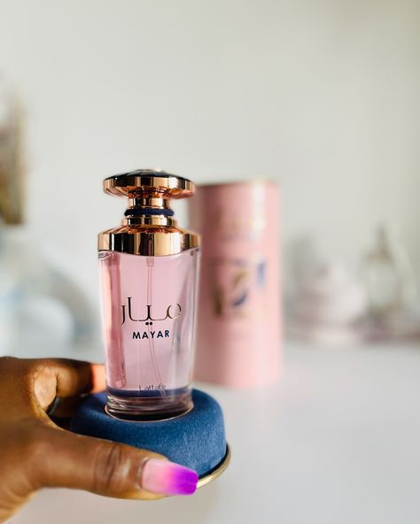 🔹LATTAFA MAYAR 🔹Mayar makes you feel confident, feminine, and graceful. The soft floral tones with a hint of sweetness give off a romantic vibe, making it perfect for moments when you want to feel charming and irresistible. It enhances your mood, making you feel like the best version of yourself—elegant and alluring. This fragrance is for women who enjoy soft, sweet, and floral perfumes that leave a lasting impression. Perfect for daytime outings, brunch, and romantic evenings. 🔹Price: N3... Best Version Of Yourself, Romantic Evening, Soft Floral, A Romantic, Feel Confident, Make You Feel, Feel Like, Fragrance, Good Things