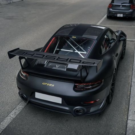 Black Metallic Porsche GT2 RS Affordable Suv, Porsche Gt2, Porsche Gt2 Rs, Porsche Gt, Gt2 Rs, Suv Models, Porsche Gt3, Hybrid Car, Porsche Cars