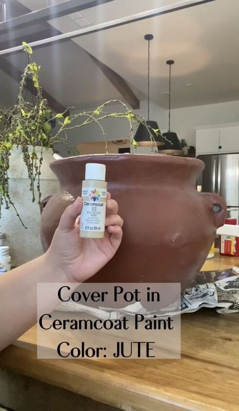 Clay Pot Crafts Garden, Diy Faux Clay Pot, Clay Pot Decorating Ideas, Diy Planter Pots, Making Pots Look Old, How To Paint A Terra Cotta Planter, How To Age Terracotta Pots, Flower Pot Makeover, Clay Pot Painting Ideas