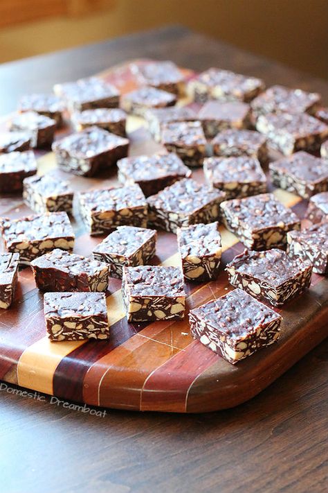 Eatmore Bars, Canadian Chocolate Bars, Chewy Toffee, Dessert Squares, Peanut Butter Roll, Homemade Candies, Semi Sweet Chocolate Chips, Candy Bars, Granola Bars