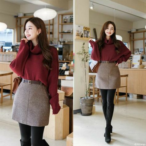 Korean Fashion Turtleneck, Maroon Korean Outfit, Maroon Turtleneck Outfit, Asian Women Fashion Casual Outfit, Loose Turtleneck Outfit, Turtleneck Winter Outfit, Turtleneck Outfit Women, Korean Tops Outfits, Maroon Top Outfit