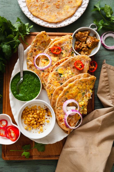 Punjab Food Photography, Food Platter Photography, Paratha Photography, Pakistani Breakfast, Punjab Village, Breakfast Indian, Paneer Paratha, Stuffed Paratha, Indian Fast Food