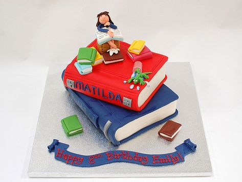 Matilda Cake, Book Birthday Parties, Cake Decorating Books, 7th Birthday Cakes, 8th Birthday Cake, Book Cakes, Book Cake, 1st Birthday Cakes, Birthday Cake Ideas