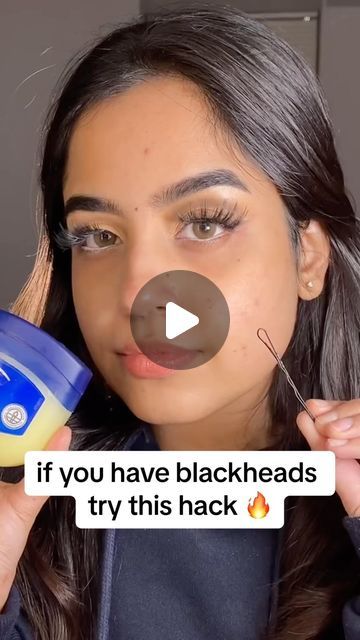 Doro Cubillo on Instagram: "if you have blackheads try this method to remove them: 💦 with clean skin apply @vaselinebrand on the areas that you see blackheads 💦 then cover the vaseline with some plastic wrap 💦 apply a warm cloth on the areas where you have vaseline for five minutes 💦 with a hair pin carefully clean the nose and be amazed of all the yellow stuff that comes out 😅  credits to @bronzedandbouje 🔥♥️" Blackheads And Whiteheads, Remove Blackheads From Nose, Exfoliate Skin, Blackheads On Nose, Clean Blackheads, Remove Blackheads, Make Up Videos, Petroleum Jelly, Glowing Skincare