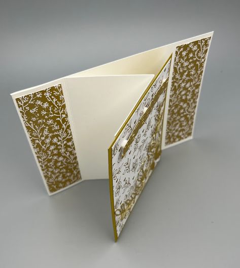 Robbie Susan's Cards and Crafts: Book Bind Z-Fold Gold and White Card for the Stamping with Friends Blog Hop Book Bind Z Fold Card, Z Fun Fold Cards, Back Fold Fun Fold Card, Book Binding Z Fold Card, Lisa Cursio Cards, Book Binding Cards Tutorial, Book Fold Cards, Scrap Cards Ideas, New Stampin Up Cards 2023-2024