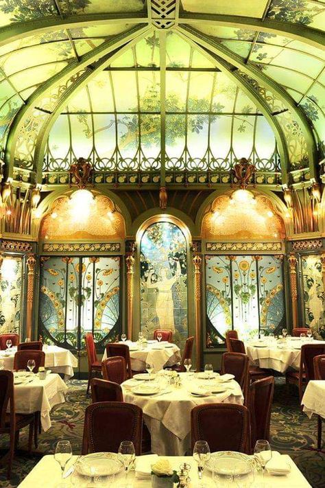 Architecture Art Nouveau, Restaurants In Paris, Art Nouveau Decor, Restaurant Paris, Art Nouveau Architecture, Paris Restaurants, Fancy Restaurant, Paris Travel, Beautiful Buildings