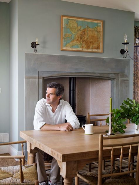 Architect Ben Pentreath. Kitchen Diner With Fireplace, Ben Pentreath Interiors, Charlie Mccormick, Victorian Terrace Kitchen, Ben Pentreath, Terrace Kitchen, London Flat, Victorian Terrace, Kitchen Diner