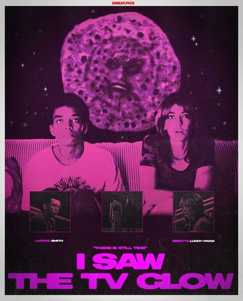 I saw the tv glow (2024) design by @sweat.pics . @isawthetvglow @janedoesnotknow #isawthetvglow #explore #explorepage I Saw The Tv Glow Poster, I Saw The Tv Glow Aesthetic, I Saw The Tv Glow, Cinematic Reference, Tv Glow, October Movies, Glow Tattoo, Film Ideas, Mother Board