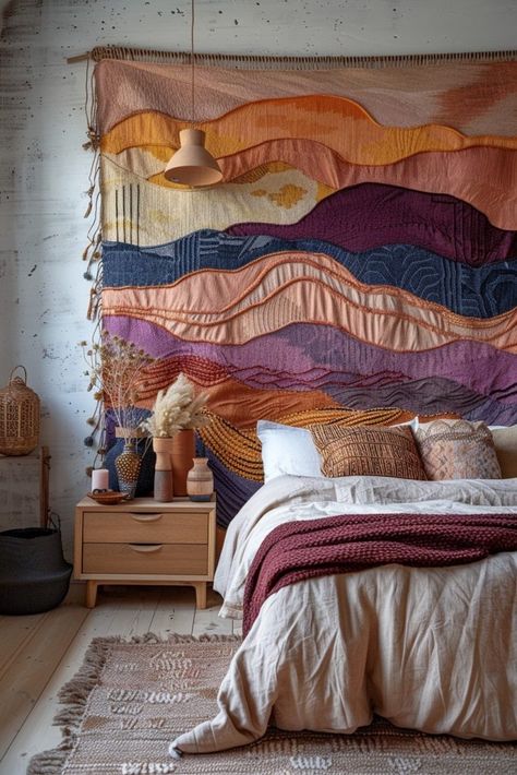 Bedroom Tapestry Aesthetic, Bedroom Tapestry Ideas, Boho Girls Bedroom Ideas, Bedroom No Headboard, Boho Tapestry Bedroom, Minimal Boho Bedroom, Tapestry Bedroom Aesthetic, Boho Girls Bedroom, Boho Wall Tapestry