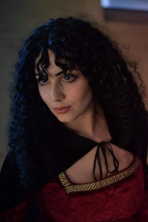 Mother Gothel Real Life, Black Hair Movie Characters Female, Tangled Mother Gothel Costume, Mother Gothel Cosplay, Mother Gothel Face Claim, Gothel Costume, Iconic Book Characters, Long Black Hair Halloween Costumes, Brunette Disney Princess