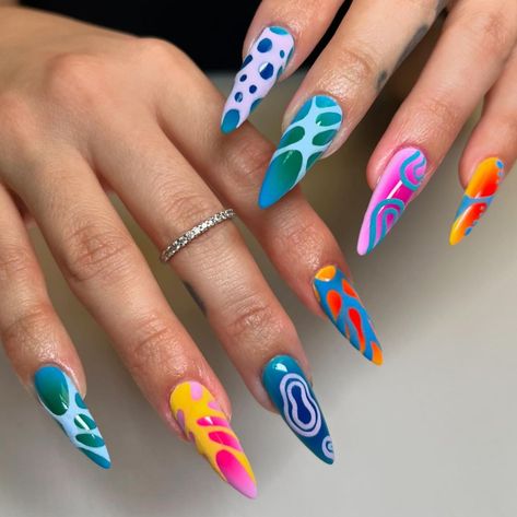 #abstractnails #nailart #nailtech #blue #nail2inspire #nailsart #matte #naildesign #summernails #fashion #style #summervibes #inspo Psychodelisch Nails, Synthwave Nails, Loud Nails, Trippy Nails, Rave Nails, Ocean Nails, Nail Appointment, Hippie Nails, Aesthetic Pastel