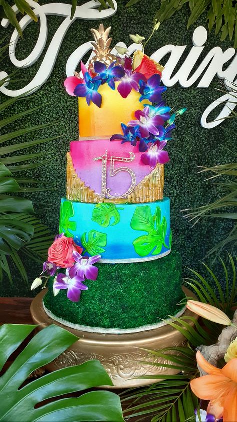 Hawaii Quinceanera Theme, Tropical Theme Quinceanera, Hawaiian Themed Quinceanera, Moana Theme Quinceanera, Hawaiian Quinceanera Theme, Tropical Quinceanera Theme, Sweet 16 Hawaiian Theme, Moana Quinceanera Theme, Moana Quince