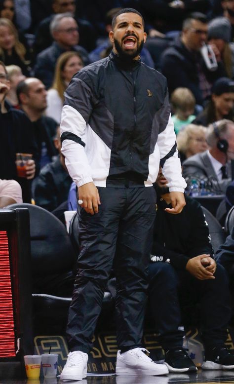 Drake's Head-to-Toe Windbreakers Are a True Vibe | GQ Men Tracksuit Outfit, Athleisure Outfits Men, Drake Outfits, Drake Style, Windbreaker Tracksuit, Sporty Outfits Men, Windbreaker Outfit, Mens Casual Suits, Athleisure Men