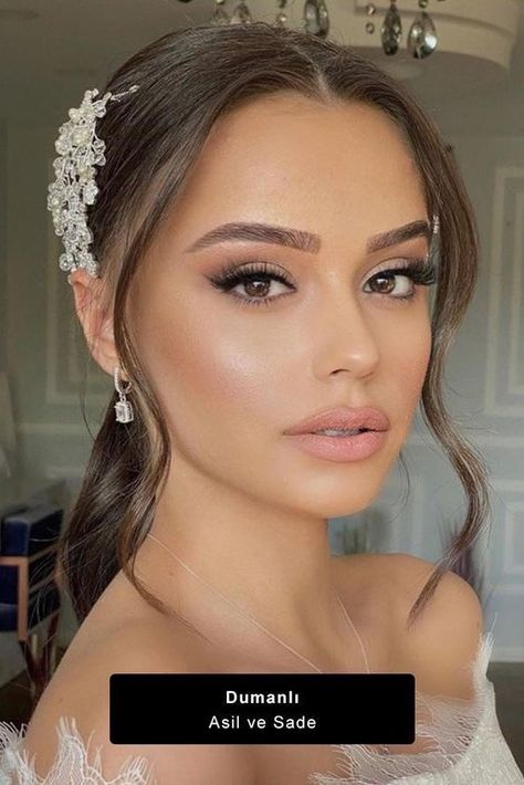 Light Skin Bridal Makeup, Light Make Up Wedding, Natural Wedding Makeup Light Skin, Soft Glowy Bridal Makeup, Bridal Makeup Tan Skin, Bridal Makeup Light Skin, Ethereal Bridal Makeup, Makeup Wedding Looks, Light Wedding Makeup