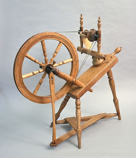 Frank Fell spinning wheel Spinning Wheel For Sale, Alter Herd, Diy Spinning Wheel, Yarn Winders, Wool Spinning, Wheel Craft, Sacred Circle, Spinning Wool, Spinning Wheels