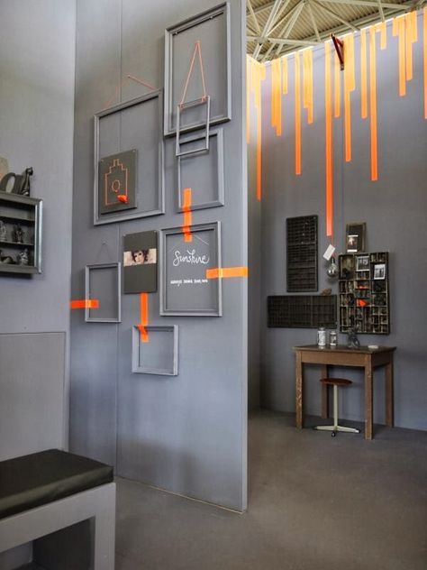 Wall Concept, Creative Styling, Orange Interior, Color Inspo, Orange Grey, Wall Deco, Neon Orange, Interior Design Inspiration, Interior Spaces