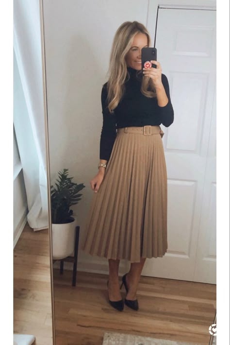 Click the photo to shop this look! ❤️ Pleated skirt outfit winter workwear #workoutfit #workwear #winterworkwear Skirt With Sweater Outfit Winter, Pleated Skirt Outfit Ideas Classy, Fall Skirt Work Outfits, Winter Fashion Outfits Long Skirt, Pleated Skirt Business Outfit, Pleated Skirt Long Outfit, Graduation Outfit Ideas University Winter, Trendy Business Casual Outfits For Women Plus Size, Pleated Skirt Holiday Outfit