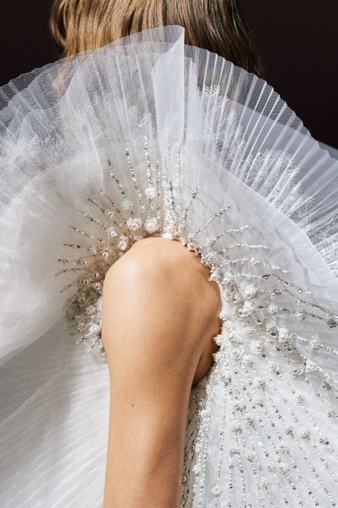 Couture, Givenchy Bridal, Snow Nutcracker, Givenchy Aesthetic, Givenchy Haute Couture, Detail Couture, Givenchy Fashion, Zuhair Murad Haute Couture, Givenchy Couture