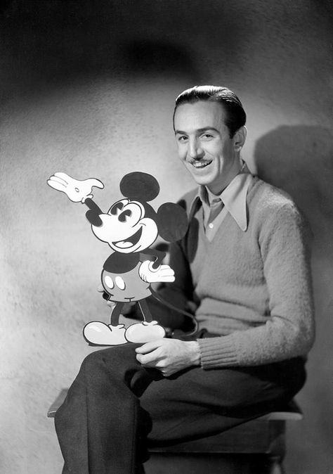 Mickey Mouse and Walt Disney Walt Disney Biography, Kristina Webb, Walter Elias Disney, Disney Images, Disney Stars, Disney Quotes, Classic Cartoons, Disney Dream, Classic Disney