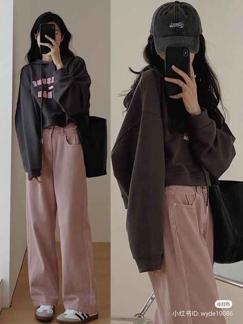 Baju Korean Style Girl, Korean Hoodie Outfit, Korean Simple Outfits, Comfy Korean Outfits, Her Outfits, Korean Outfit Street Styles, Korean Casual Outfits, Casual Day Outfits, Tomboy Style Outfits