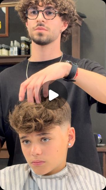 Alex Giannone✨💈 on Instagram Skin Fade Textured Fringe, Best Boy Haircuts 2024, Mid Fade Fluffy Fringe, Hảir Cut For Boys Straight Hair, Messy Top Haircut Men, Haircut For Boys 2024, Fluffy Fringe Haircut Boys, Asian Men Highlights Hair, Low Drop Fade Straight Hair