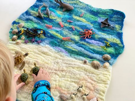 Montessori, Diy Needle Felting Mat, Wet Felted Play Mat, Felted Play Mat, Felt Play Mat Diy, Play Mat Diy, Felt Play Mat, Making Toys, Wool Mats