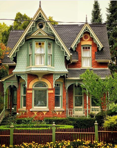 Victorian Painted Lady House, Painted Ladies Houses, Someone Dancing, Cabbagetown Toronto, Painted Lady House, Victorian Doors, Front Door Ideas, Victorian Style House, Victorian Style Homes