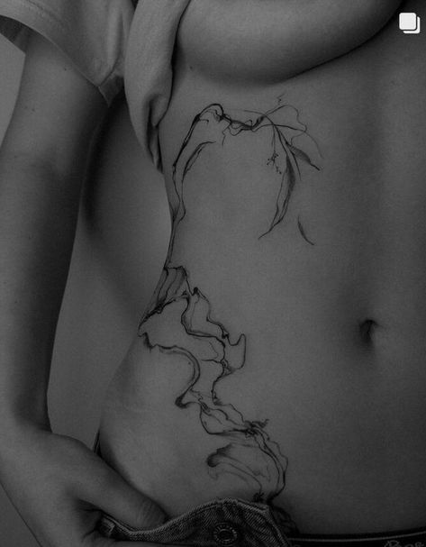 Abstract Tattoo On Hip, Stomach To Back Tattoos Women, Calerbone Tattoos For Women, Hip Tattoo Inspiration, Linework Hip Tattoo, Side To Back Tattoos Women, Symmetrical Hip Bone Tattoos, Ethereal Hip Tattoo, Midsection Tattoo