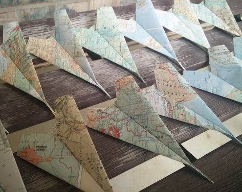 Aviation wedding | Etsy Plane Party Favors, Traveling Party Theme, Airport Theme Party, Aviation Party Theme, International Party Decorations, Kids Project Ideas, Travel Party Decorations, Airplane Hangar Wedding, Travel Theme Party