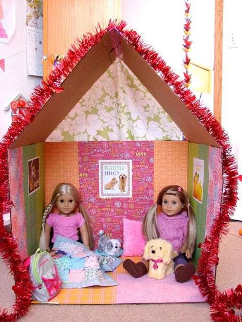 Cool Crafts for Your Room | American Girl Doll Play: Doll Craft - Make a Clubhouse for Your Dolls American Girl House, Ag Doll Crafts, American Girl Doll Shoes, Girls Dollhouse, American Girl Doll House, American Girl Diy, Play Doll, American Girl Doll Diy, American Girl Doll Furniture