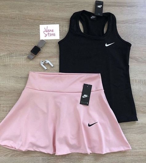 Exercise Fits, Mode Tennis, Pink Collage, Nike Tennis Skirt, Birthday Things, Wishlist Ideas, Tennis Outfits, Sports Clothes, Fitness Wear Outfits