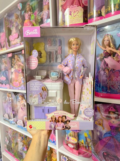 Barbie Cars, Barbie Rooms, 2000 Barbie, Pink 2000s, Barbie Happy Family, Barbie Playsets, Barbie Car, Toys Barbie, Barbie 2000