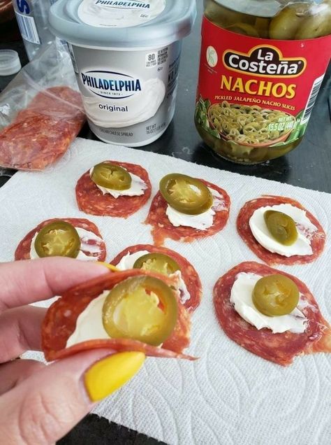 Keto Snack Vsg Snacks On The Go, Jalapeño Snacks, Salami Snacks, Low Carb On The Go, Keto Salami, Cheese Snack, Low Carb Snack, Keto Snack, Keto Diet Food List