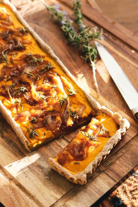 Pumpkin and Caramelised Onion Tart – GoodFor Healthy Snacks Chocolate, Savoury Tart, Matcha Shop, Caramelised Onion Tart, Snacks Chocolate, Pasta Healthy, Pumpkin Filling, Pumpkin Tarts, Caramelised Onion