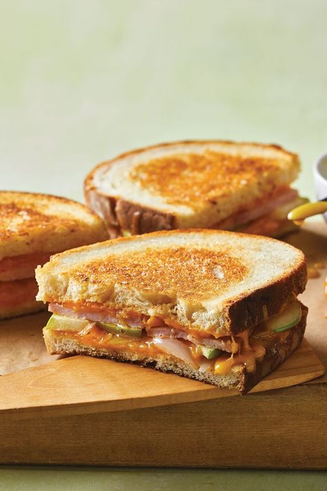 Apple Cheddar, Apple Sandwich, Grilled Ham And Cheese, Panini Sandwiches, Grilled Ham, Grilled Cheese Sandwiches, Work Lunches, Ham Sandwiches, Ham And Cheese Sandwich