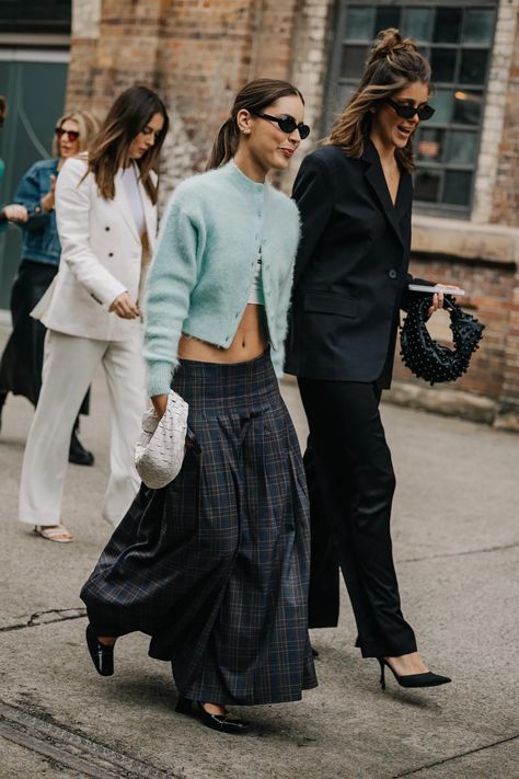 Street Business Style, Vogue Street Style 2023, Cool Street Fashion 2024, Cool Street Fashion 2023, Street Wear 2024, Street Style 2024 Spring, Street Style Spring 2024, 2024 Fashion Week, 2024 Street Fashion