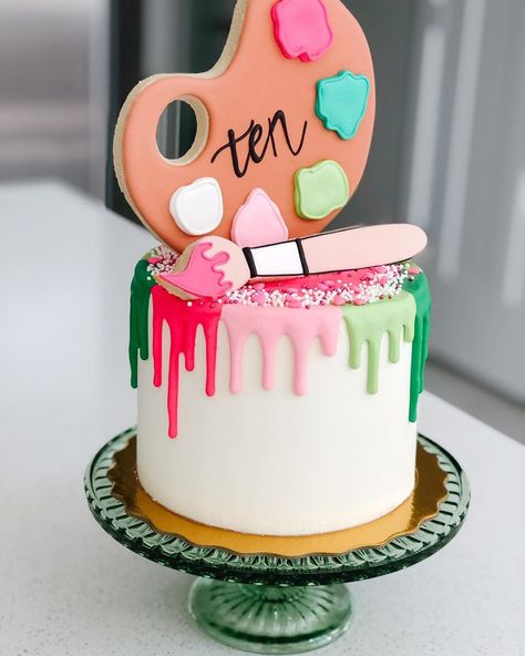 Vanilla Bean on Instagram: “• c a k e •   Art party!!!! My 10 year old self is super happy about this one haha! 🎨 🧑🏼‍🎨🍰 . . . . #cake #baker #art #edibleart #paint…” Art Party Cakes, Art Birthday Cake, Christening Cake Boy, Artist Cake, Artist Birthday, 10 Birthday Cake, Art Birthday Party, Pretty Birthday Cakes, Painted Cakes