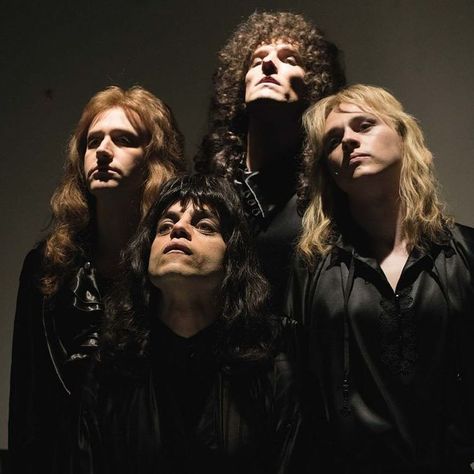 • [English] Side to side this time! Bohemian Rhapsody has been named the most streamed song from the 20th century, overtaking songs like… Queen Movie, Queen Brian May, Roger Taylor Queen, Queens Wallpaper, Ben Hardy, Rami Malek, Queen Photos, Roger Taylor, Queen Pictures