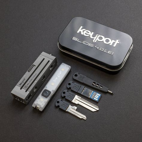 Anywhere Tools Modern Key Holder, Multitool Edc, Pocket Tools, Key Blanks, Mini Flashlights, Multi Tools, Pocket Tool, Key Organizer, Smart Tech