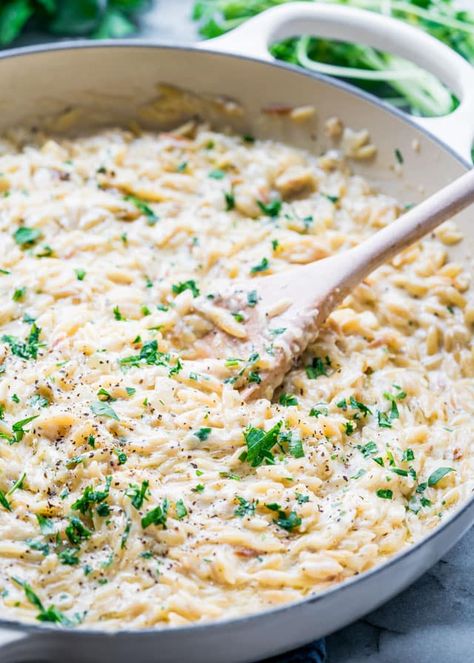 Garlic Parmesan Orzo, Creamy Orzo Recipes, Orzo Recipes Side, Garlic Orzo, Cheesy Orzo, Orzo Risotto, Parmesan Orzo, Creamy Orzo, Orzo Recipes