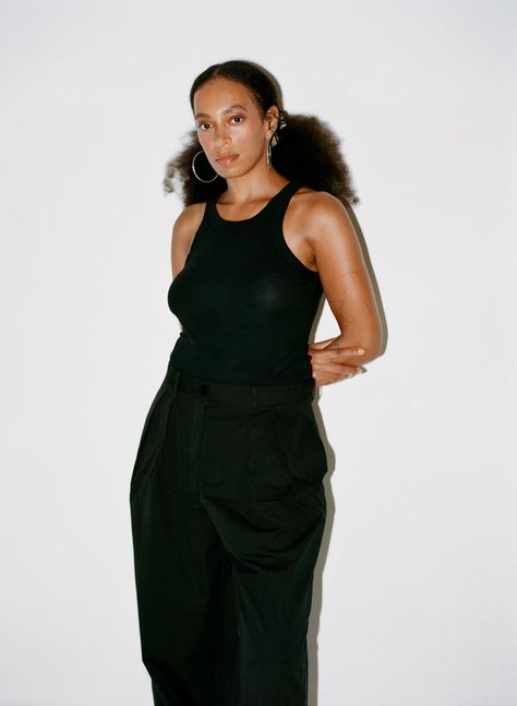 Solange on her Eldorado Ballroom series, her love of the tuba and the long wait for new music Solange Knowles Hair, Solange Outfits, Solange Aesthetic, Solange Knowles Aesthetic, Solange Knowles Style, Best Restaurants In La, Walt Disney Concert Hall, African Princess, Black Queens