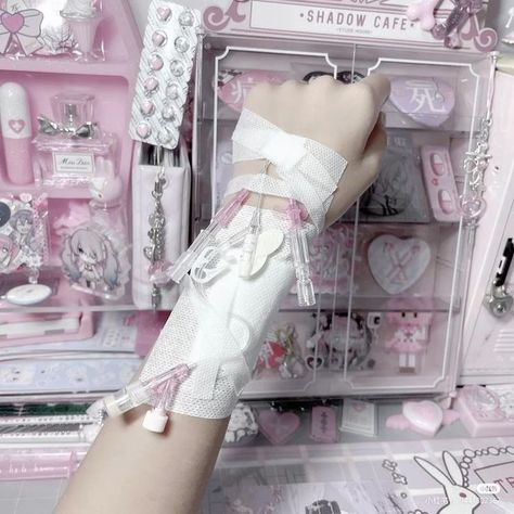 Yami Kawaii Aesthetic, Menhera Aesthetic, Hospitalcore Aesthetic, Hospital Core, Yumi Kawaii, Menhera Kei, Creepy Cute Fashion, Creepy Cute Aesthetic, Creepy Core