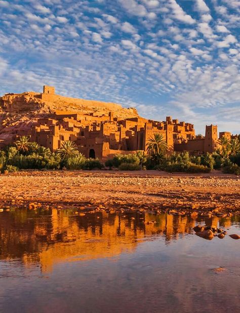 Bone Project, Desert Sahara, Africa Destinations, Travel Itinerary Template, Morocco Travel, Beaux Villages, Canvas Ideas, Still Life Art, People Of The World