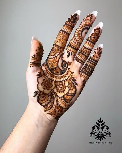 Palm Mehndi Design, Indian Mehndi Designs, Tato Henna, Mehndi Design Pictures, Modern Mehndi Designs, Stylish Mehndi, Full Mehndi Designs, Mehndi Decor, Latest Bridal Mehndi Designs