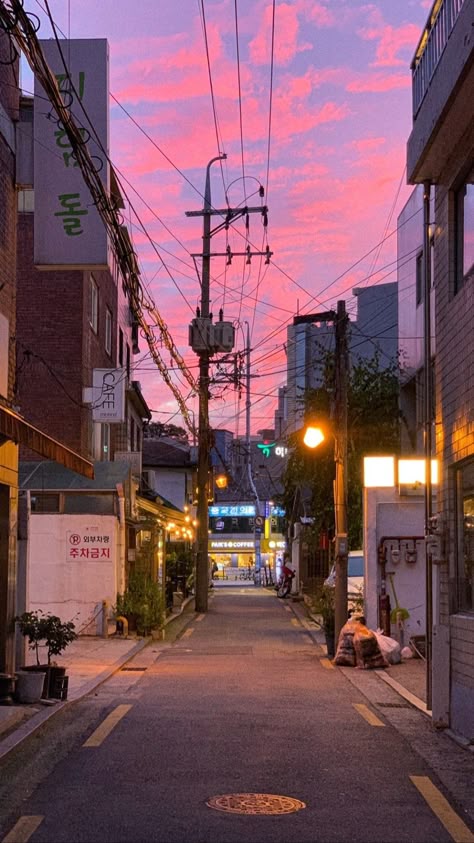 Tokyo Night Market, Japanese Town Aesthetic, Seoul Night Aesthetic, Japanese City Aesthetic, Seoul Summer, Tokyo Dark, Streets Aesthetic, Peaceful Backgrounds, Japan Pictures