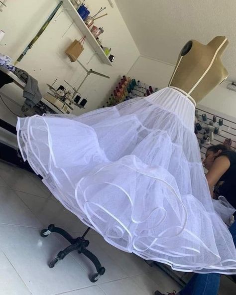 Petticoat Pattern, Crinoline Skirt, Fashion Illustration Tutorial, Packing Hacks Clothes, Dress Sewing Tutorials, Sewing Wedding Dress, Draping Fashion, Sewing Tutorials Clothes, Fashion Sewing Tutorials