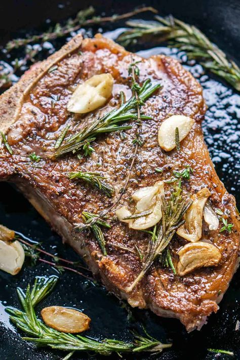 Bone In Strip Steak Recipe, Ny Strip Steak Recipes Pan Seared, Steak Recipes Pan, New York Steak Recipe, Ny Strip Steak Recipes, Steak Recipes Pan Seared, Steak On Stove, Striploin Steak, Ny Steak