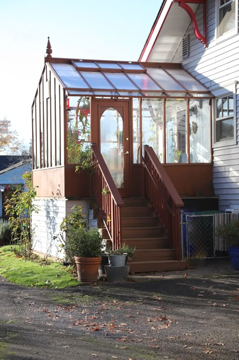 Clear Corrugated Greenhouse, Enclosed Porch Greenhouse, Greenhouse Attached To Porch, Greenhouse On Porch, Greenhouse Home Addition, Second Story Greenhouse, Greenhouse Attached To House Diy, Greenhouse On Balcony, Diy Attached Greenhouse