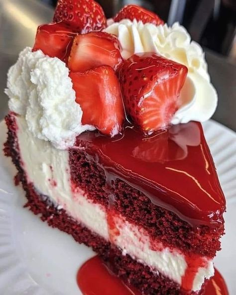 Red Velvet Strawberry, Yummy Comfort Food, Sweet Snacks Recipes, Food Drinks Dessert, Delicious Snacks Recipes, Food Recepie, Piece Of Cake, Fun Baking Recipes, Strawberry Cheesecake