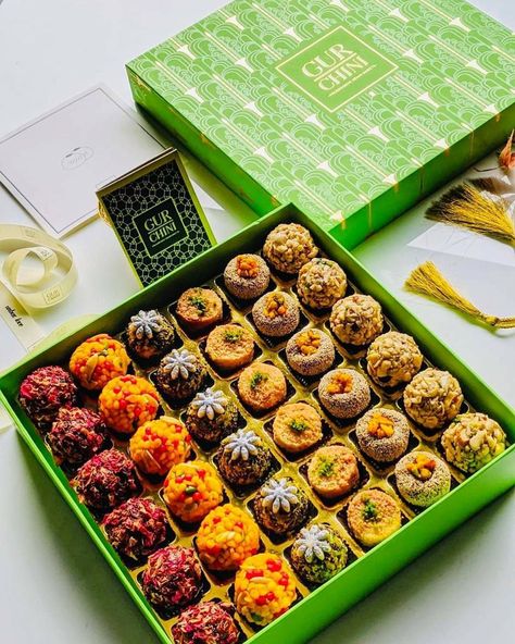 Laddoo Packaging Ideas, Mithai Packing Ideas, Diwali Mithai Box Ideas, Mithai Boxes Wedding, Indian Sweets Packaging, Mithai Boxes Packing, Sweet Box Design Indian, Indian Sweets Box, Sweets Photography